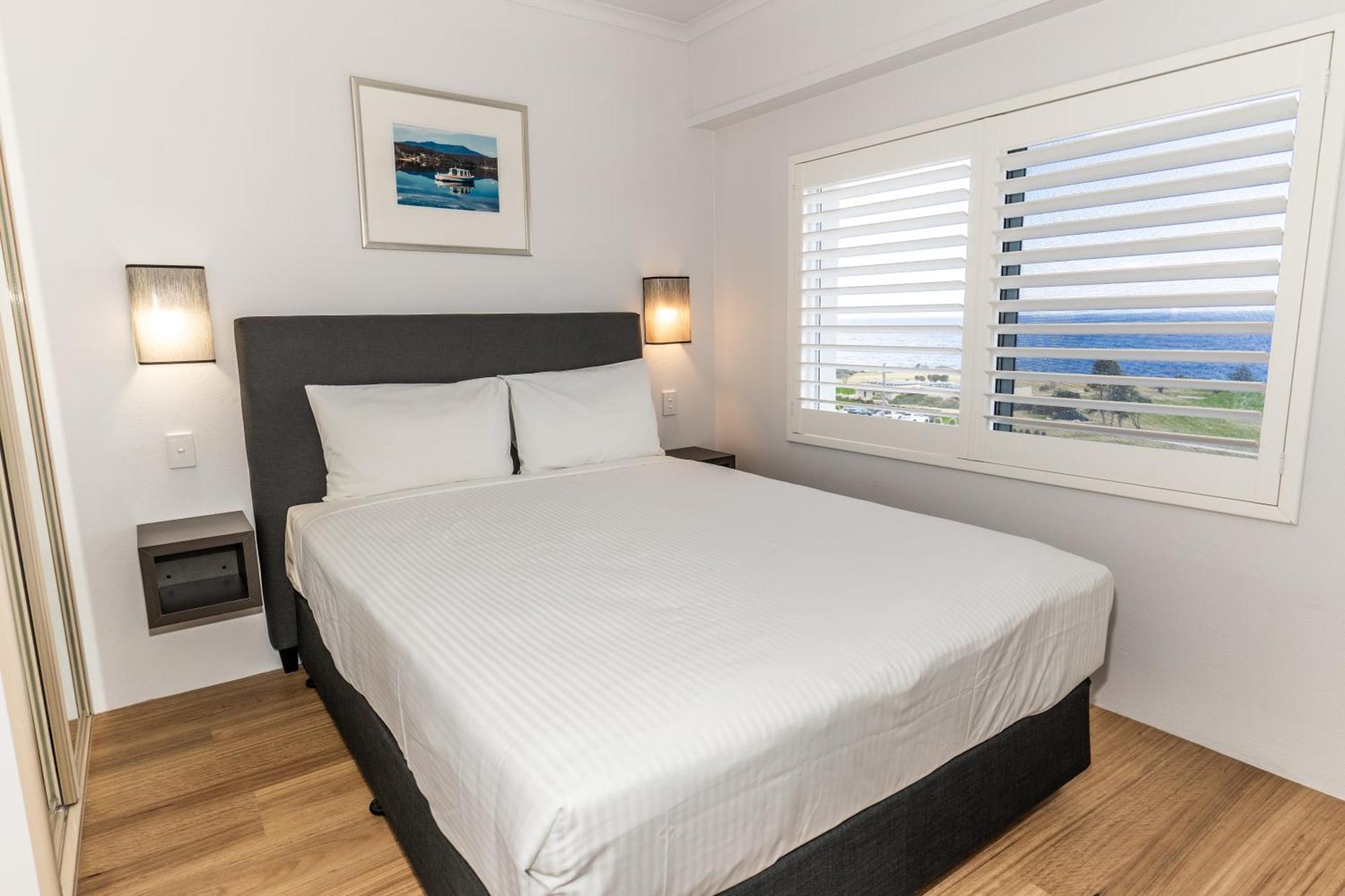 Amooran Oceanside Apartments And Motel Нарума Екстериор снимка