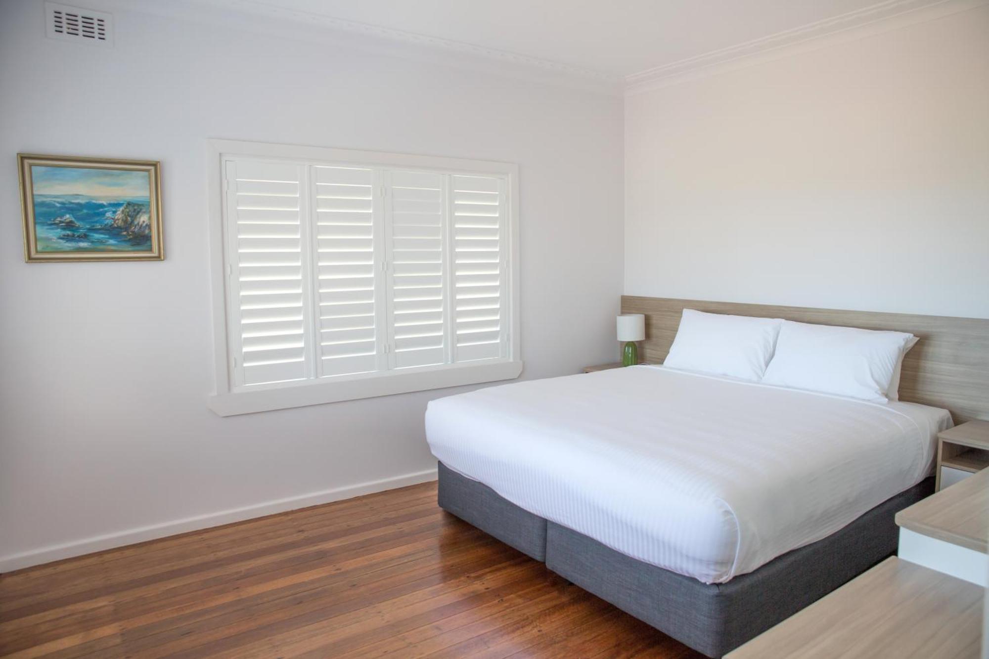 Amooran Oceanside Apartments And Motel Нарума Екстериор снимка